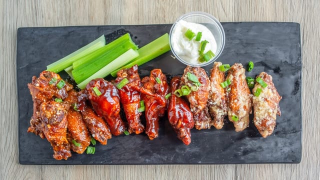 Crispy Boneless Wings.